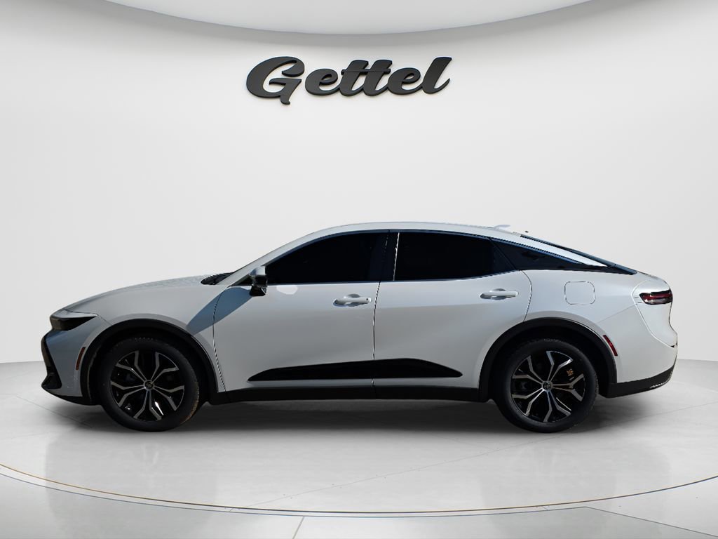 Used 2023 Toyota Crown XLE image 8