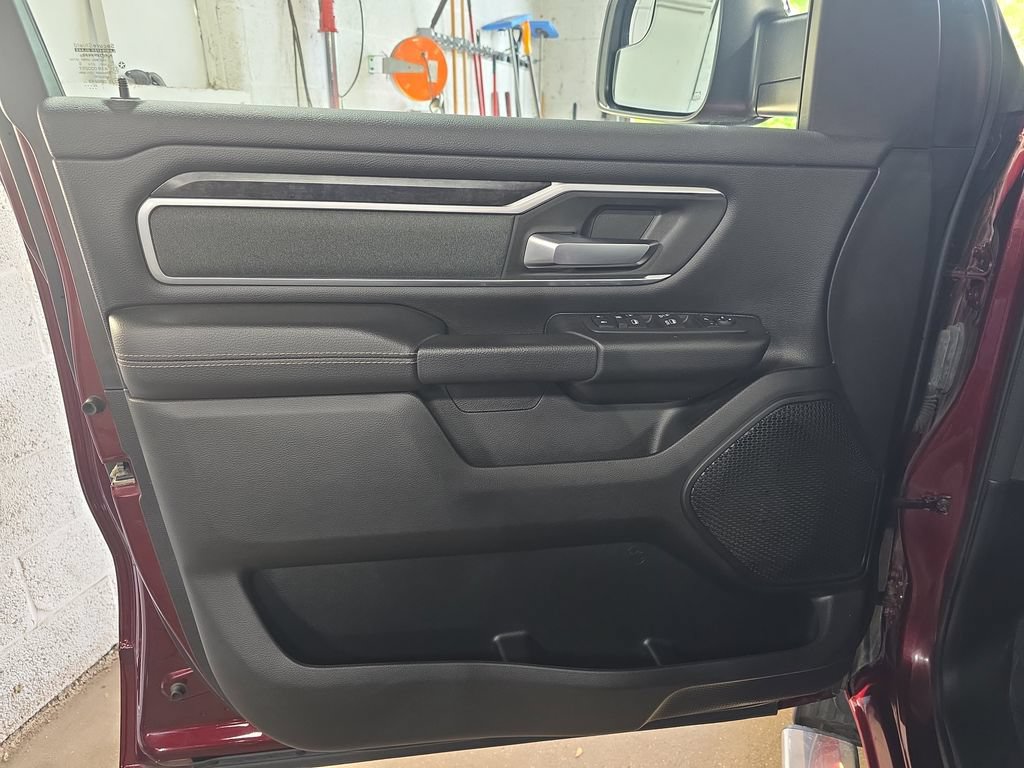 Used 2022 RAM 1500 Big Horn AWD/4WD image 27