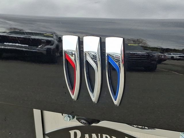 Certified 2025 Buick Envision Preferred image 30