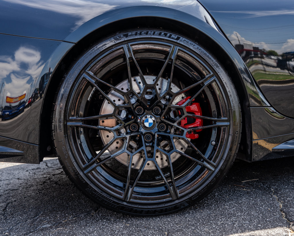 Used 2025 BMW M3 Competition w/ Executive Package RWD image 30
