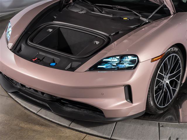 New 2025 Porsche Taycan image 17
