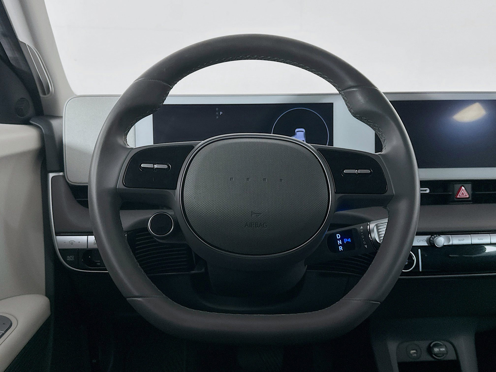 Used 2023 Hyundai Ioniq 5 SE image 18