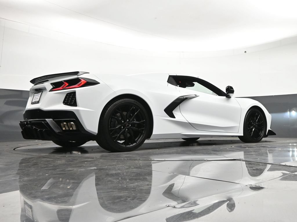 Used 2025 Chevrolet Corvette Stingray Convertible w/ Battery Protection Package RWD image 26