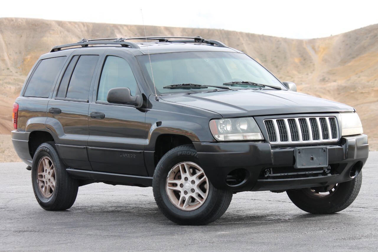 Used 2004 Jeep Grand Cherokee Laredo w/ Convenience Group AWD/4WD image 2