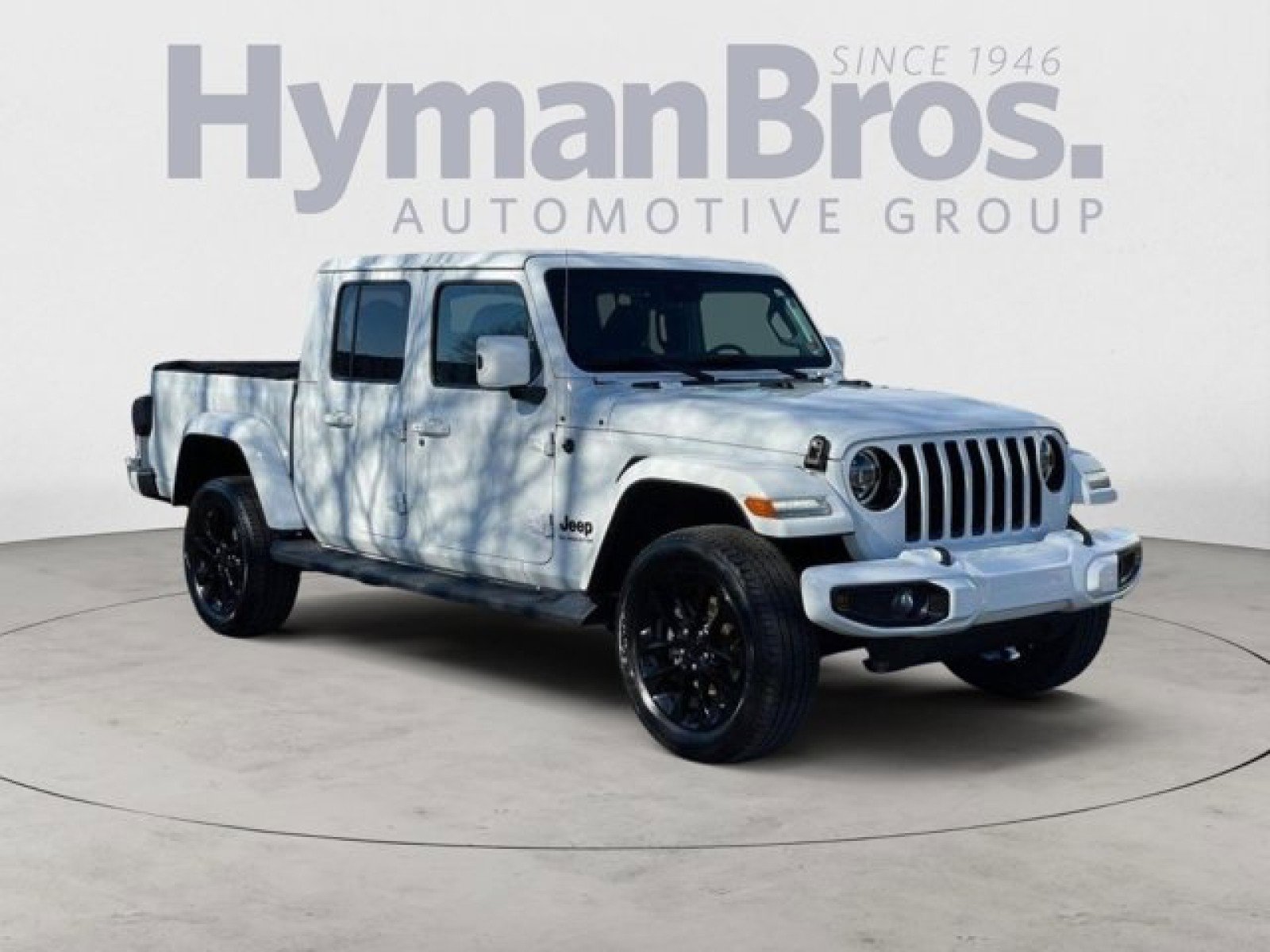 Used 2021 Jeep Gladiator Overland AWD/4WD image 1