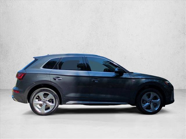 Used 2023 Audi Q5 2.0T Premium Plus w/ Premium Plus Package AWD/4WD video 4