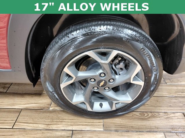 Used 2025 Chevrolet Trax LT image 7