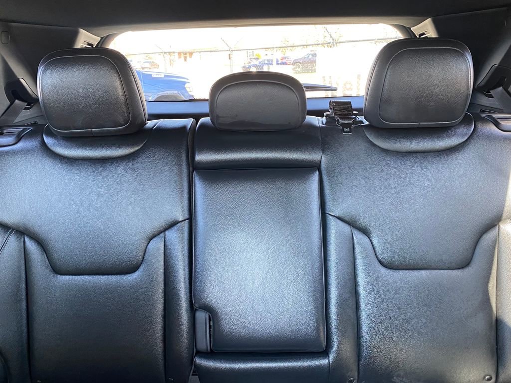 Used 2025 Jeep Compass Limited AWD/4WD image 28