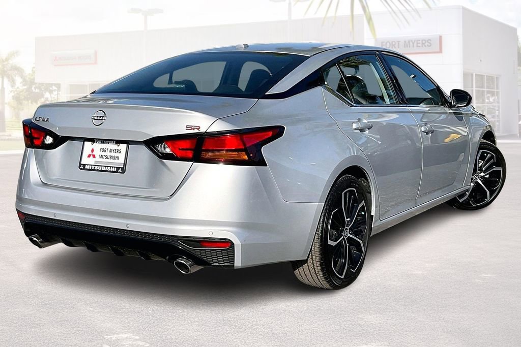 Used 2025 Nissan Altima 2.5 SR image 33