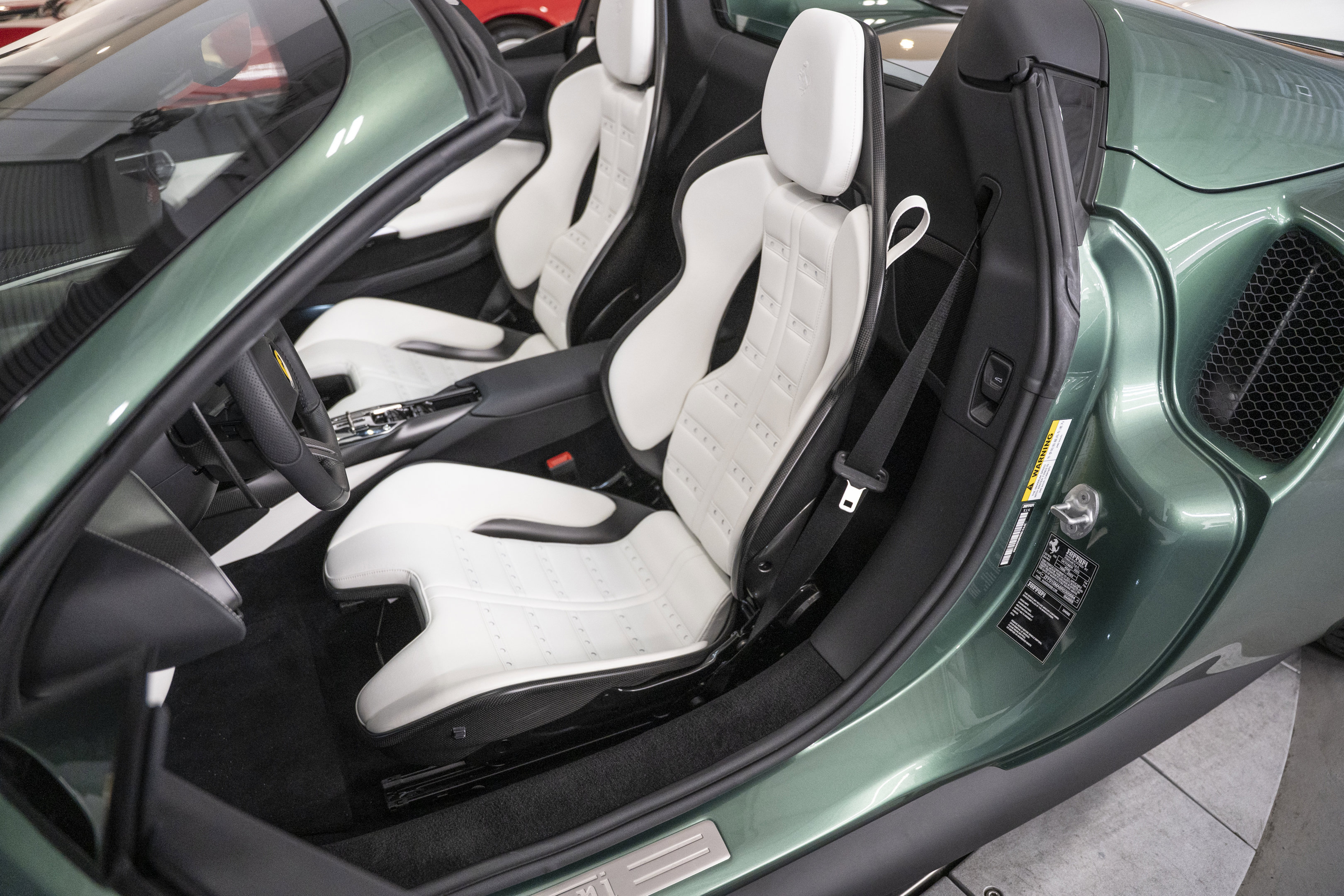 Used 2024 Ferrari 296 GTS RWD image 29