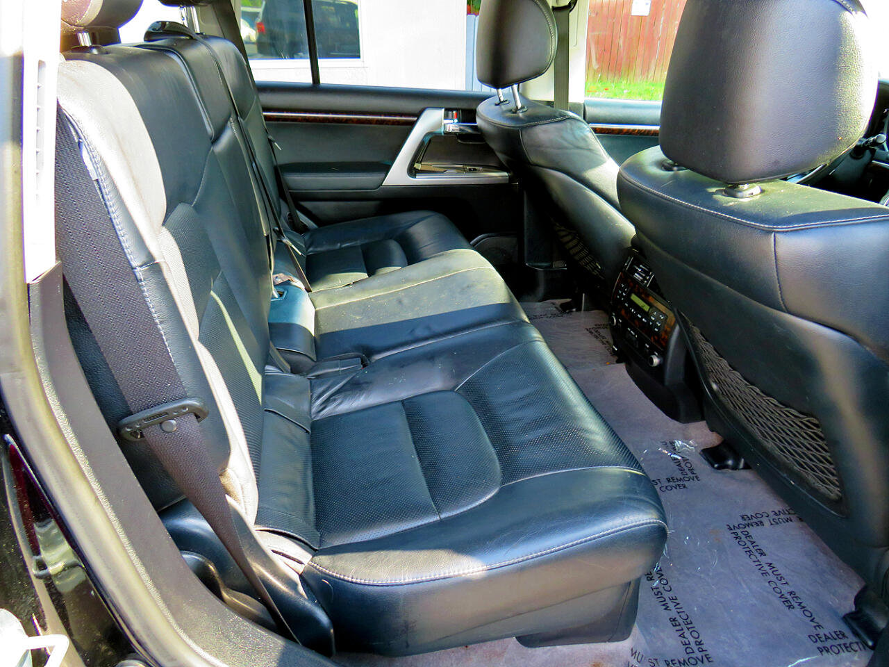 Used 2015 Toyota Land Cruiser image 40