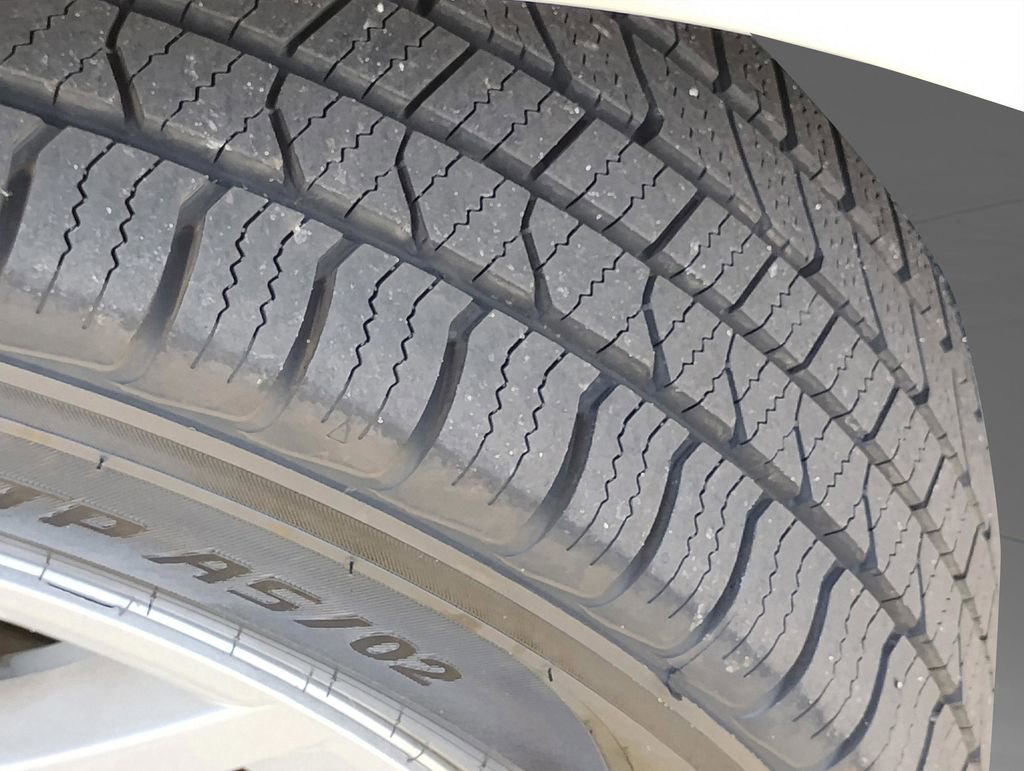 Used 2017 Toyota Prius V Four image 37