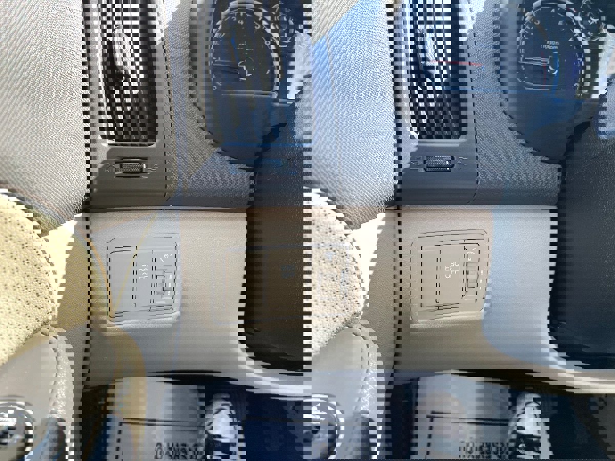 Used 2011 Hyundai Elantra SE image 20