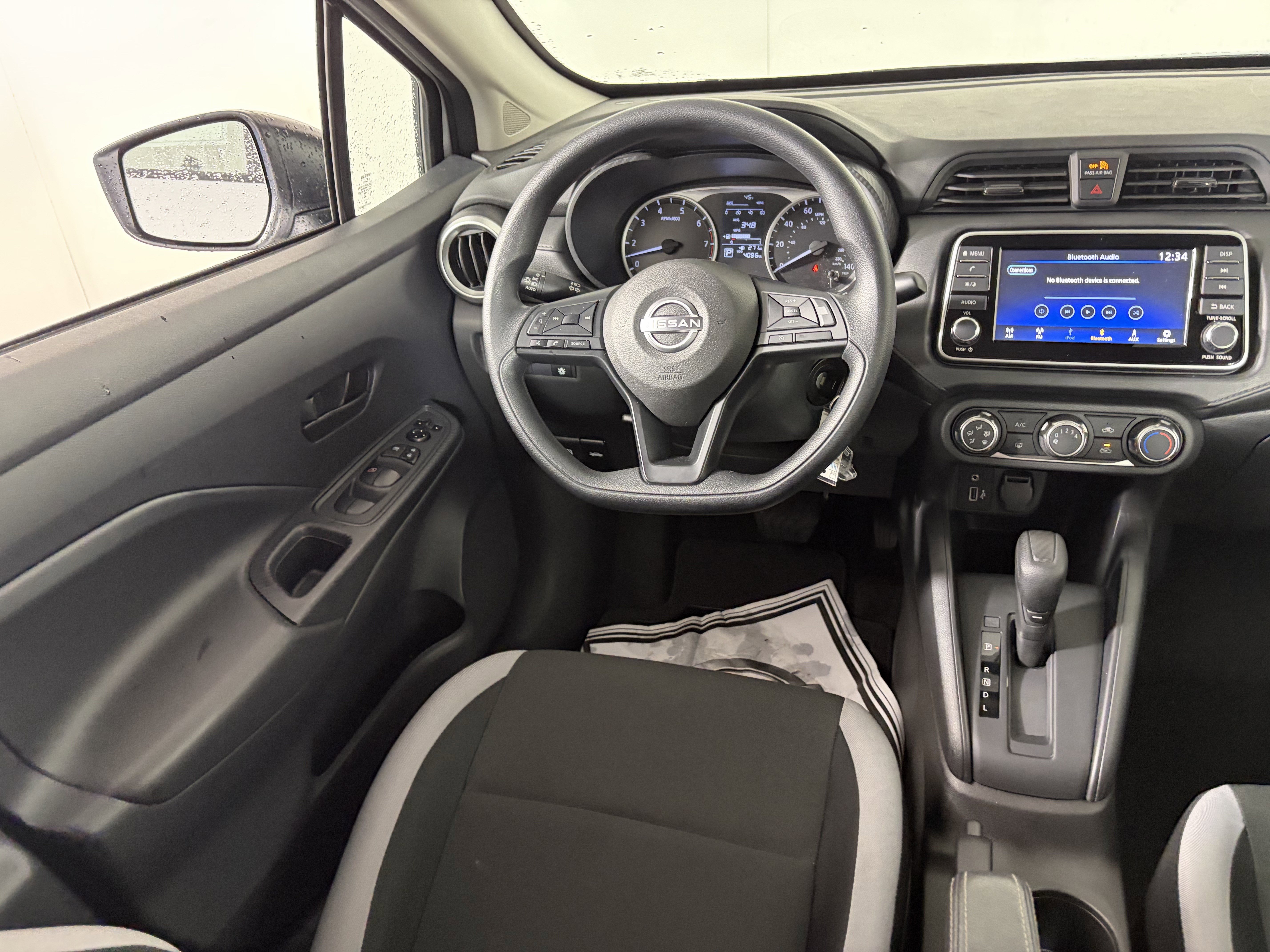 Used 2025 Nissan Versa S w/ Electronics Package image 30