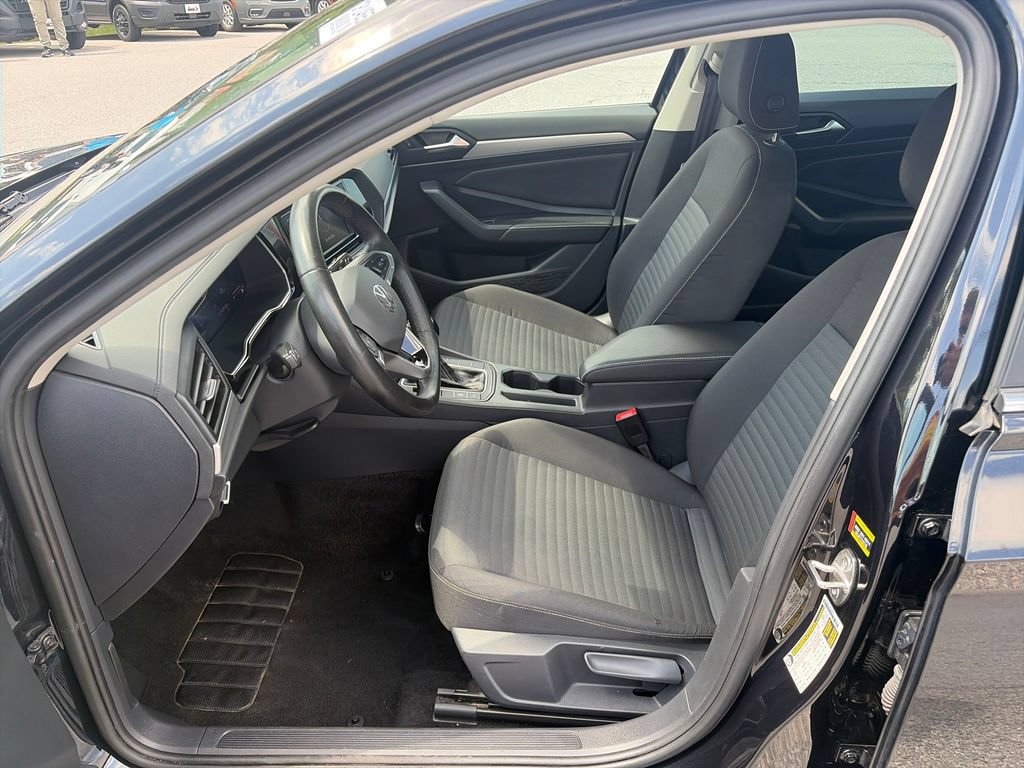 Used 2024 Volkswagen Jetta S FWD image 9
