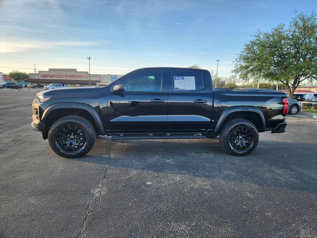 Used 2023 Chevrolet Colorado Trail Boss AWD/4WD image 4