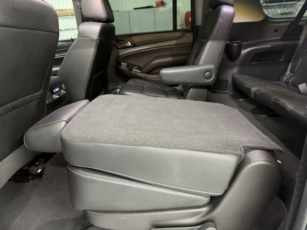 Used 2020 GMC Yukon XL SLT AWD/4WD image 37
