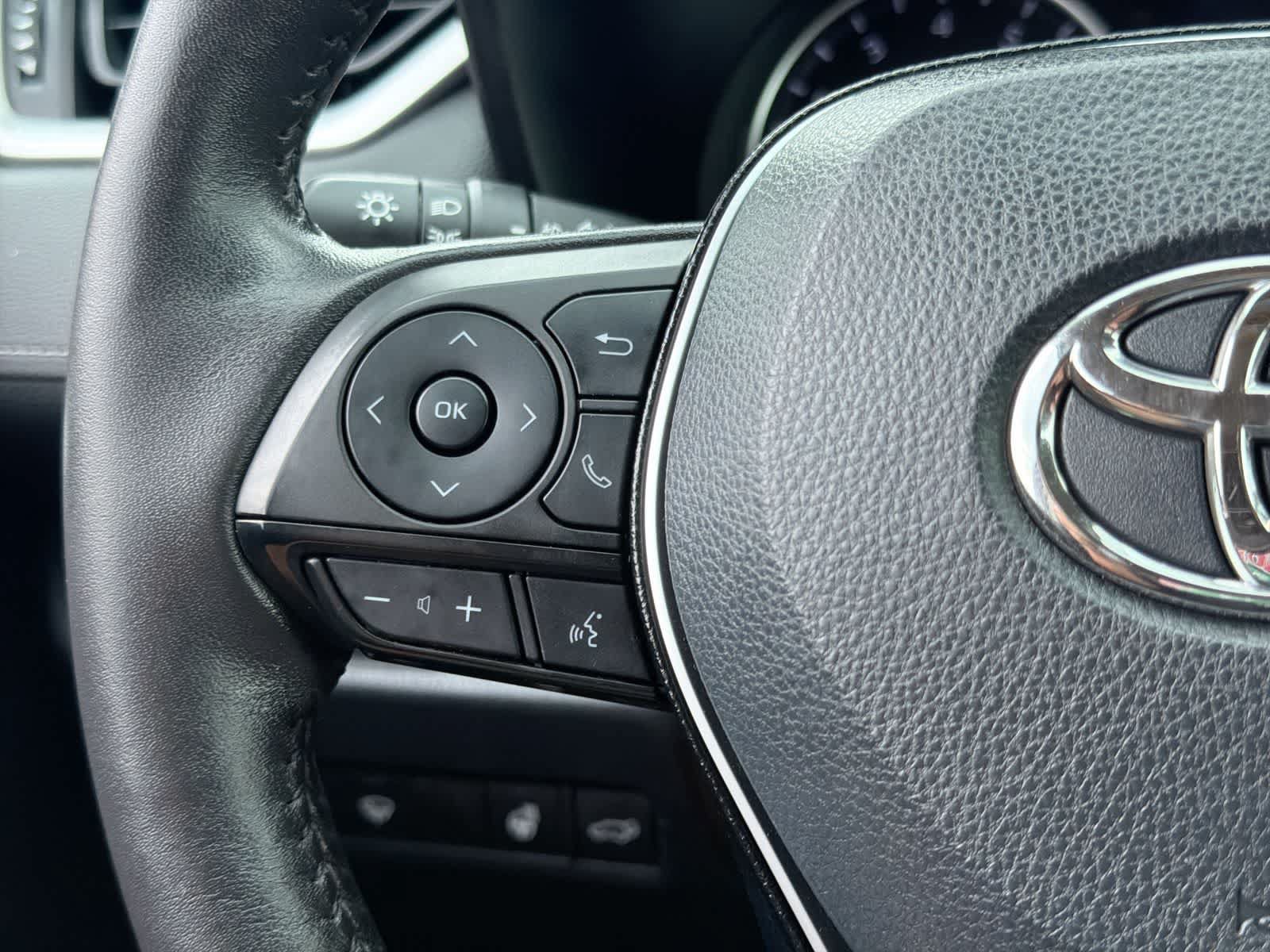 Used 2019 Toyota RAV4 XLE Premium w/ Cold Weather Package AWD/4WD image 24