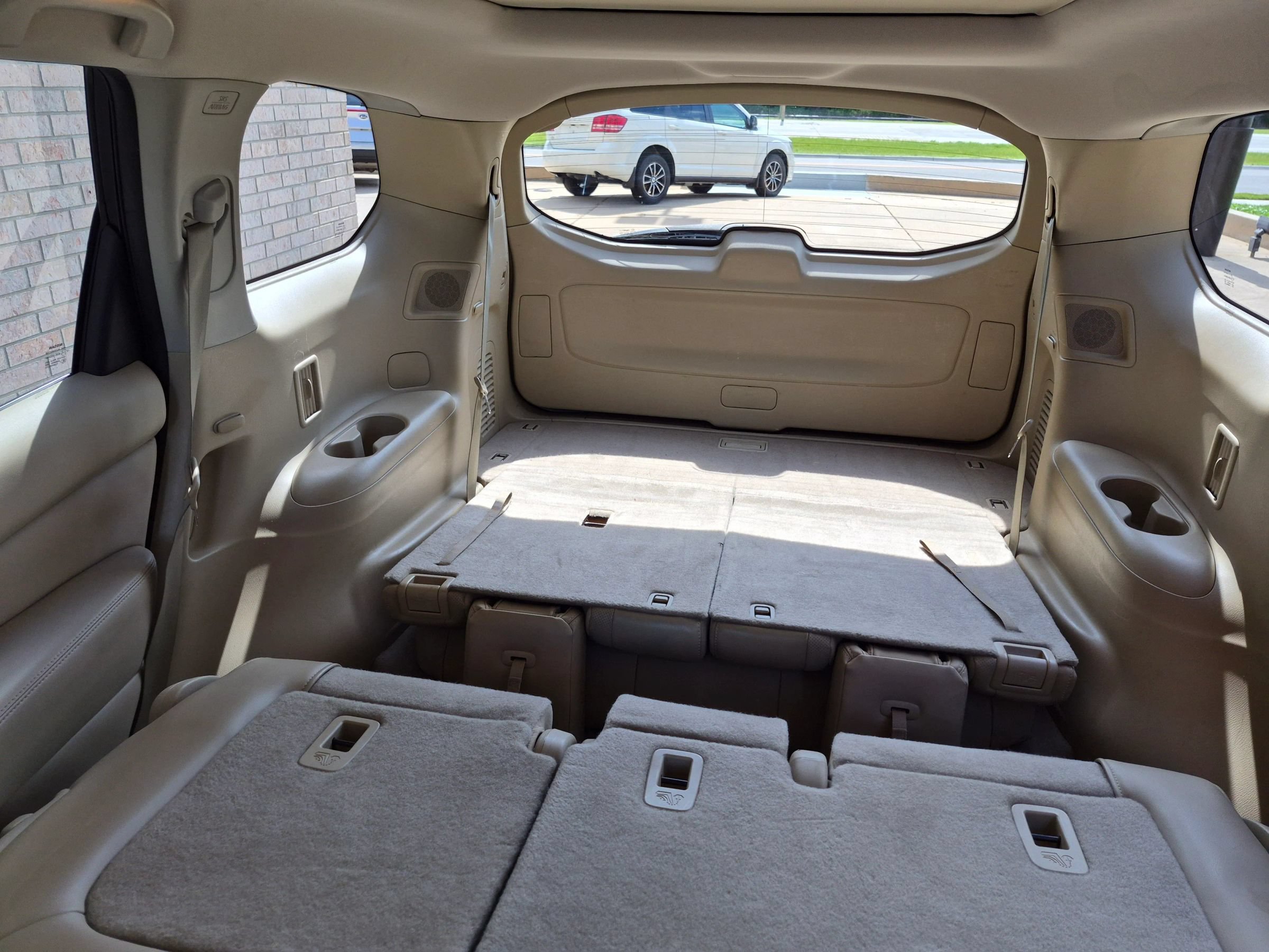 Used 2014 Nissan Pathfinder Platinum w/ Platinum Premium Package FWD image 23