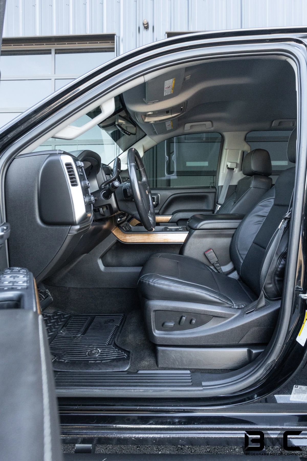 Used 2017 Chevrolet Silverado 2500 LTZ w/ Duramax Plus Package image 17