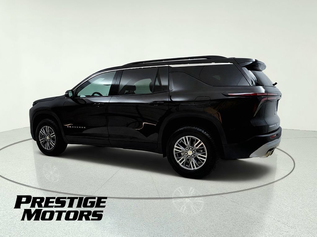 Used 2026 Chevrolet Traverse LT AWD/4WD image 5