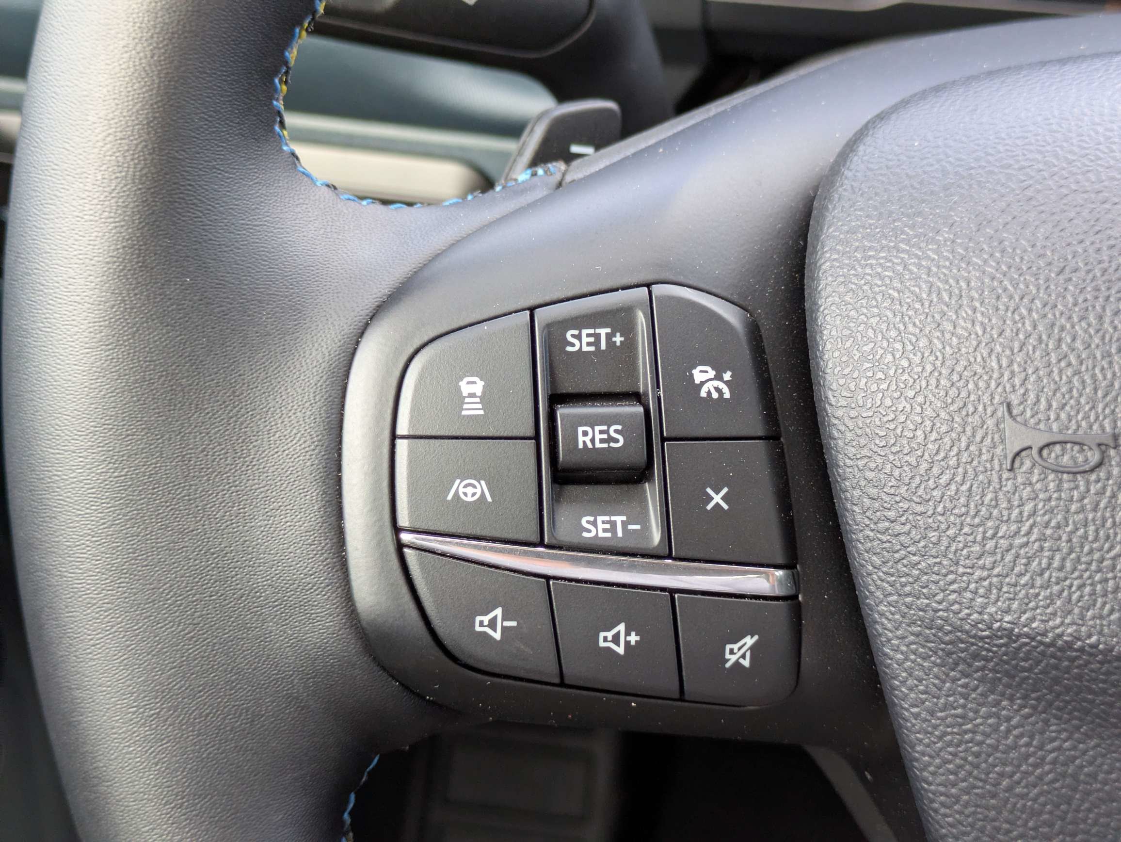 Used 2025 Ford Maverick Lobo AWD/4WD image 25