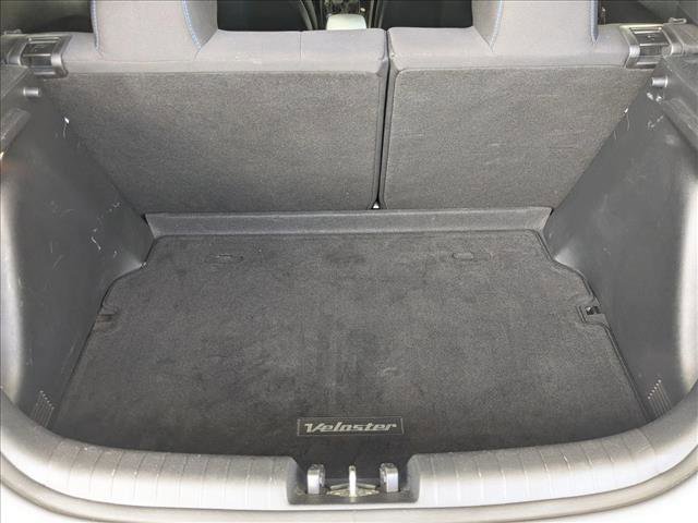 Used 2020 Hyundai Veloster 2.0 image 6