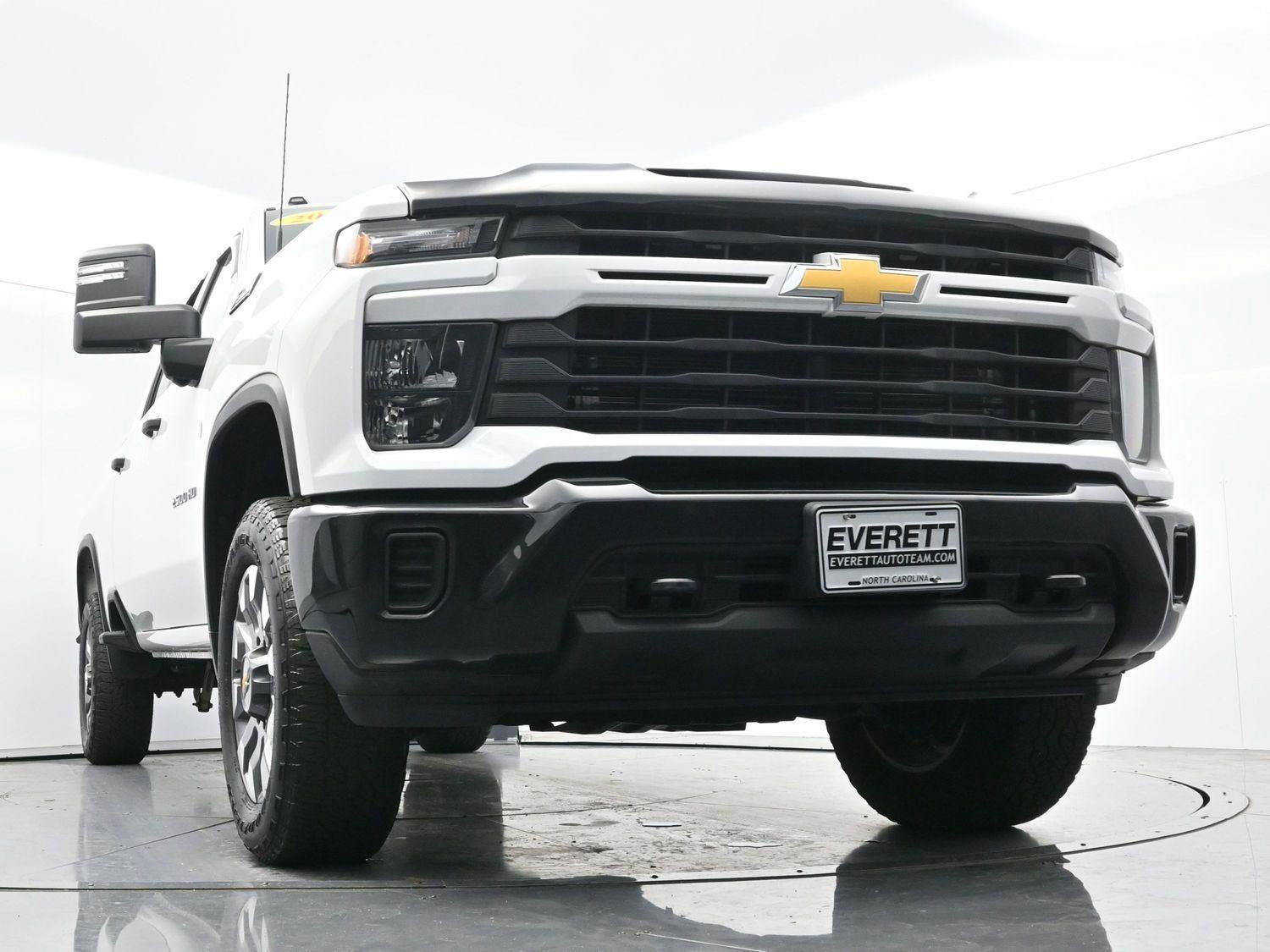 Used 2024 Chevrolet Silverado 2500 Custom w/ Custom Value Package image 42