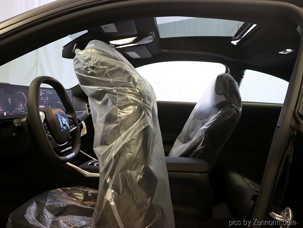 Used 2025 BMW 230i xDrive Coupe w/ Premium Package image 12