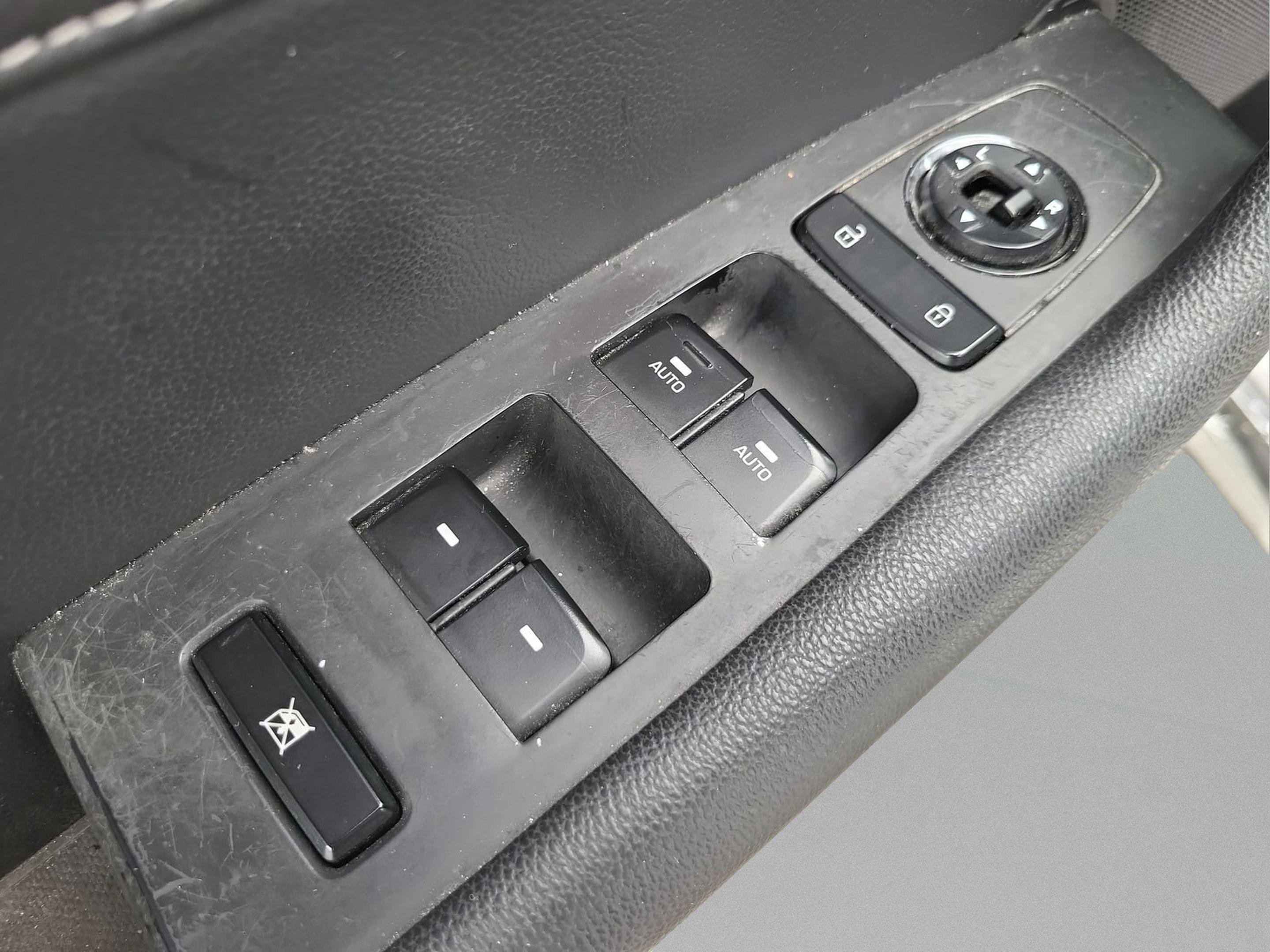 Used 2015 Hyundai Sonata Sport 2.0T w/ Winter Package image 16