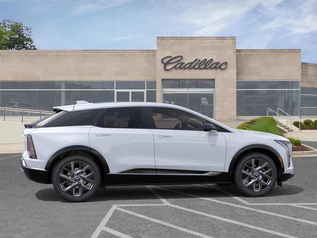 New 2026 Cadillac Optiq Luxury 1 image 5