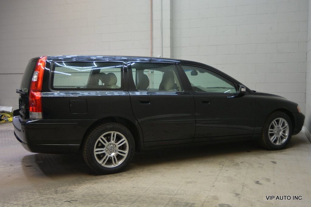 Used 2007 Volvo V70 2.4 FWD image 31