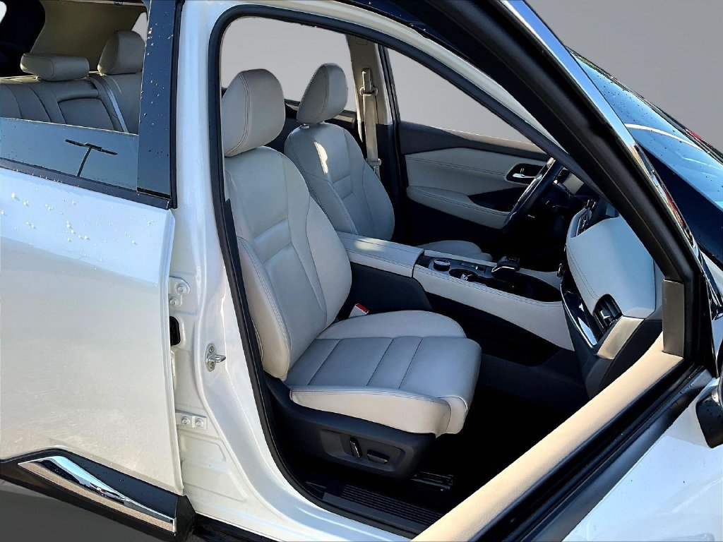 Used 2023 Nissan Rogue SL w/ SL Premium Package AWD/4WD image 31