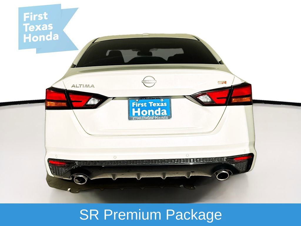 Used 2024 Nissan Altima 2.5 SR w/ SR Premium Package FWD image 7