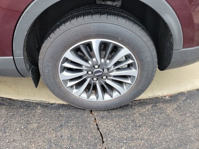 Used 2023 Lincoln Nautilus AWD w/ Premium Package image 15