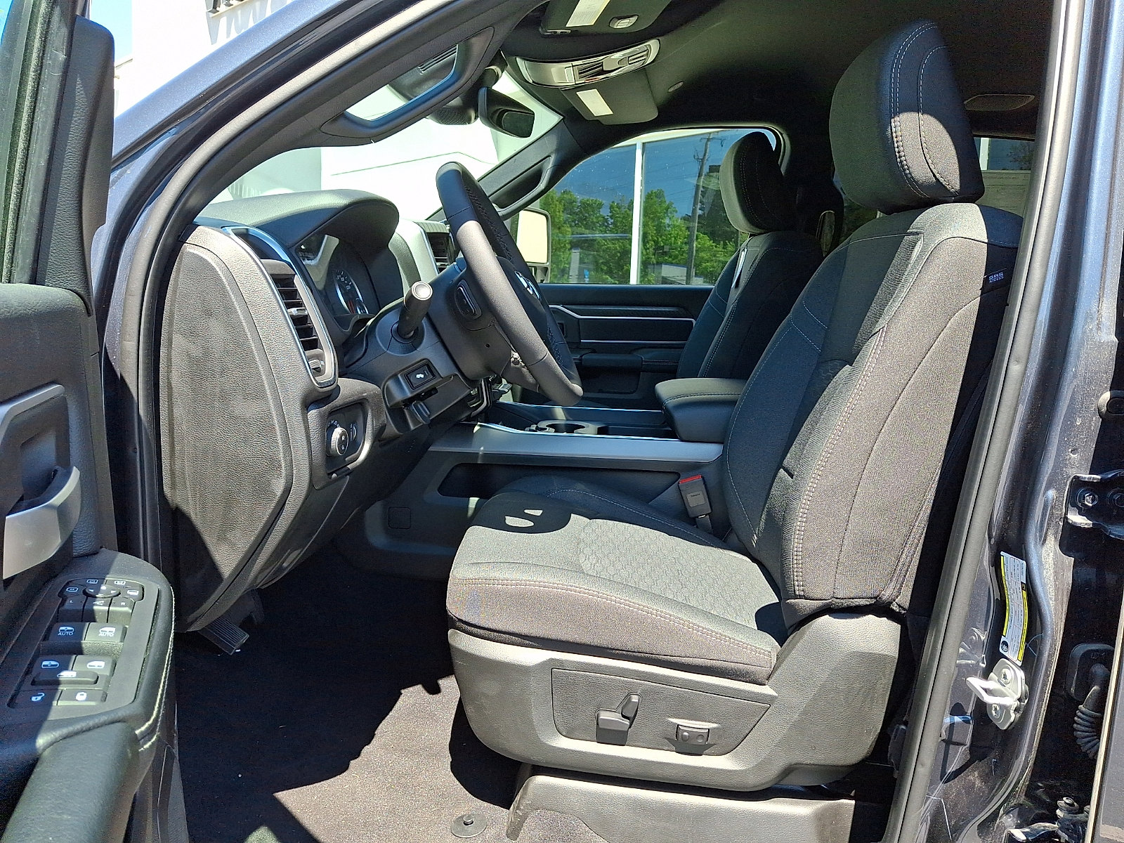 New 2026 RAM 2500 Big Horn AWD/4WD image 9