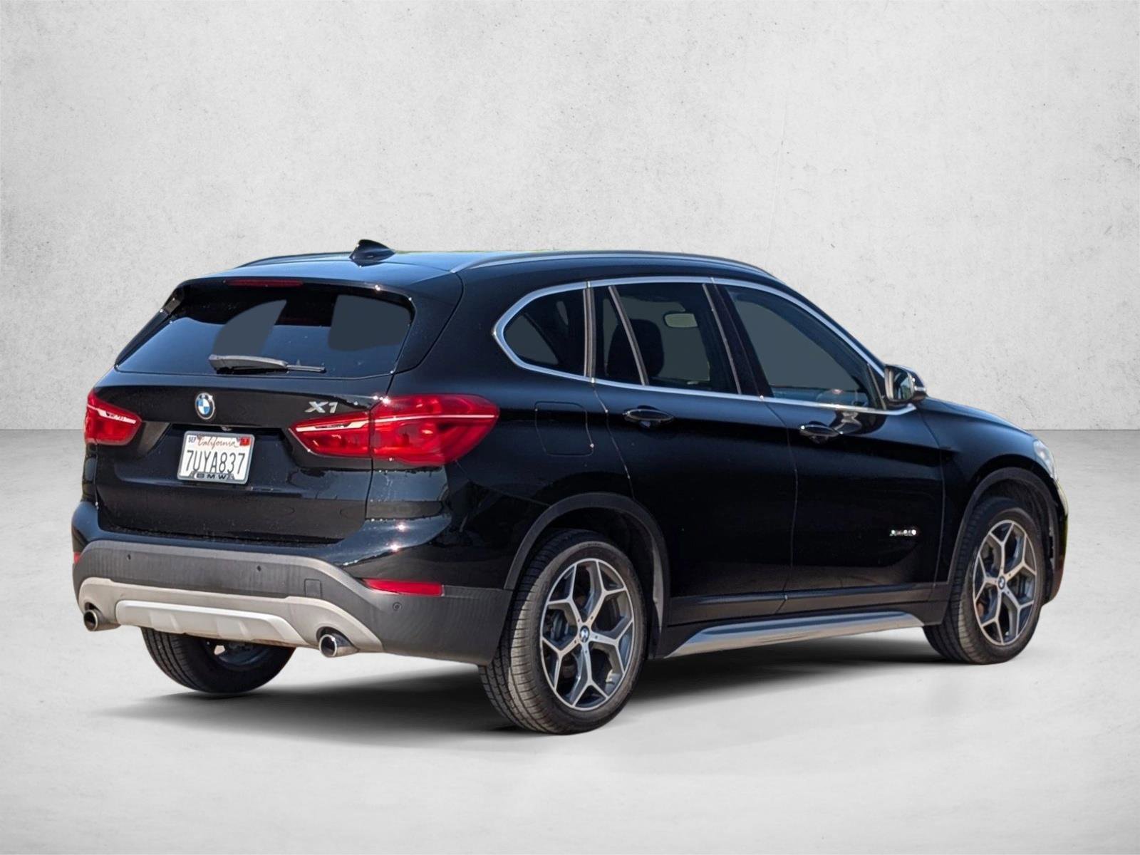 Used 2017 BMW X1 xDrive28i AWD/4WD image 5