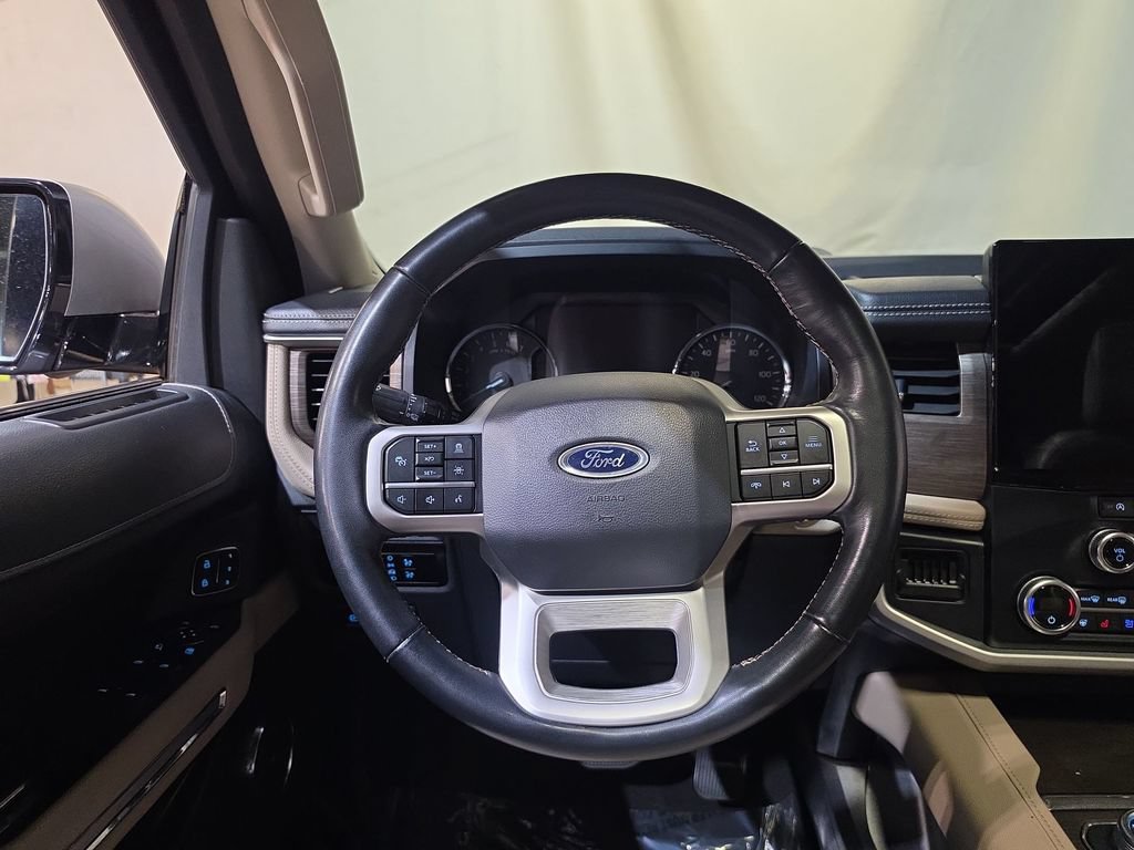 Used 2024 Ford Expedition Max Limited AWD/4WD image 11