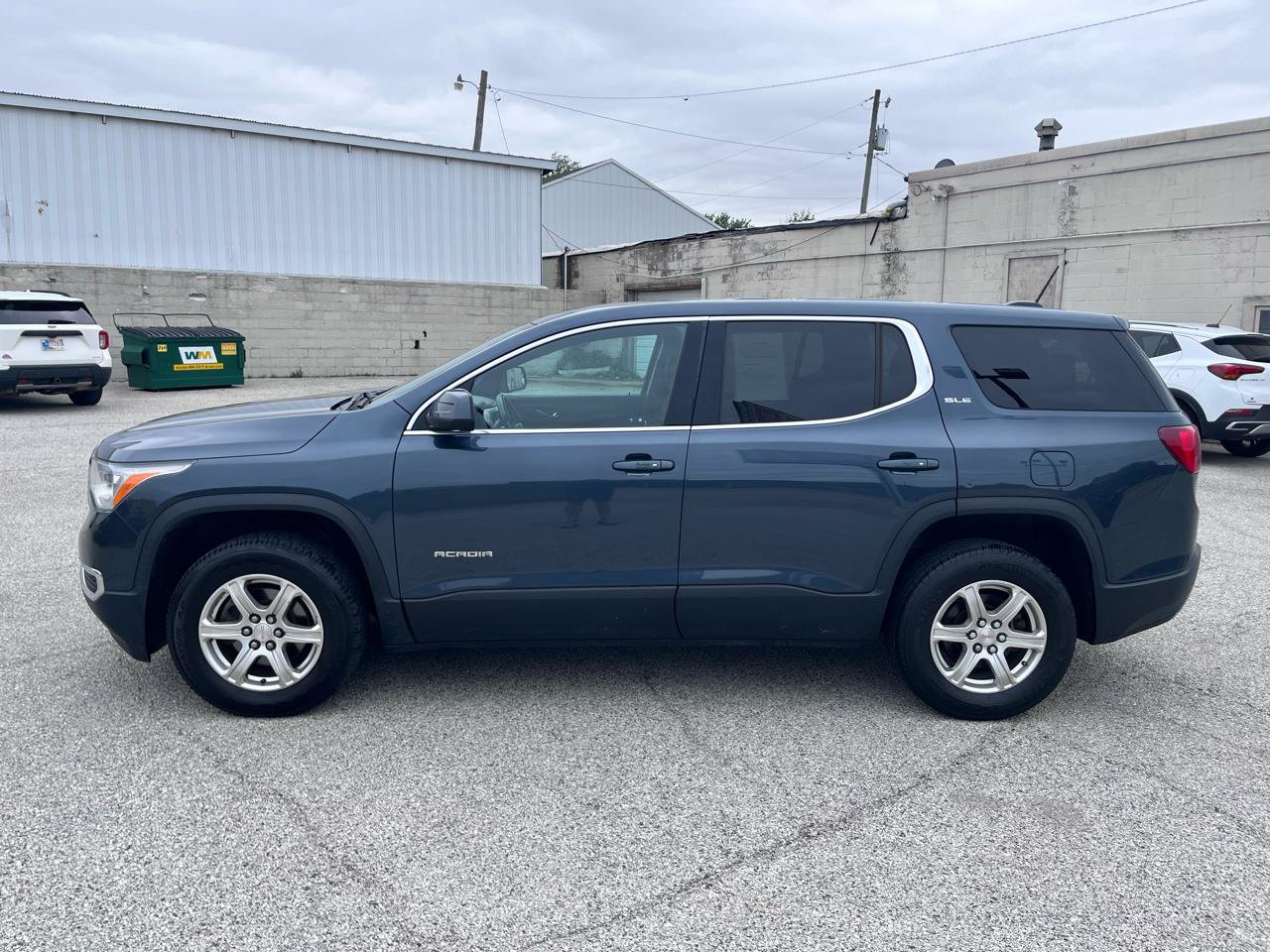 Used 2019 GMC Acadia SLE AWD/4WD image 6