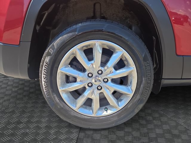 Used 2015 Jeep Cherokee Limited w/ Technology Group AWD/4WD image 37