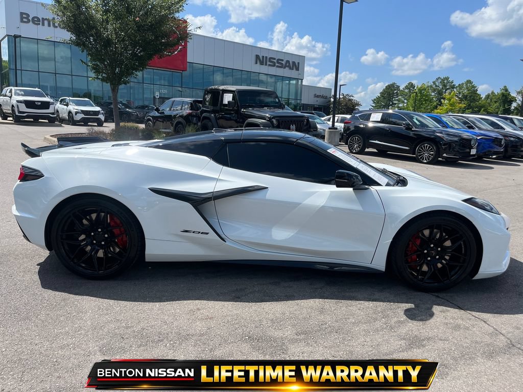 Used 2024 Chevrolet Corvette Z06 RWD image 9