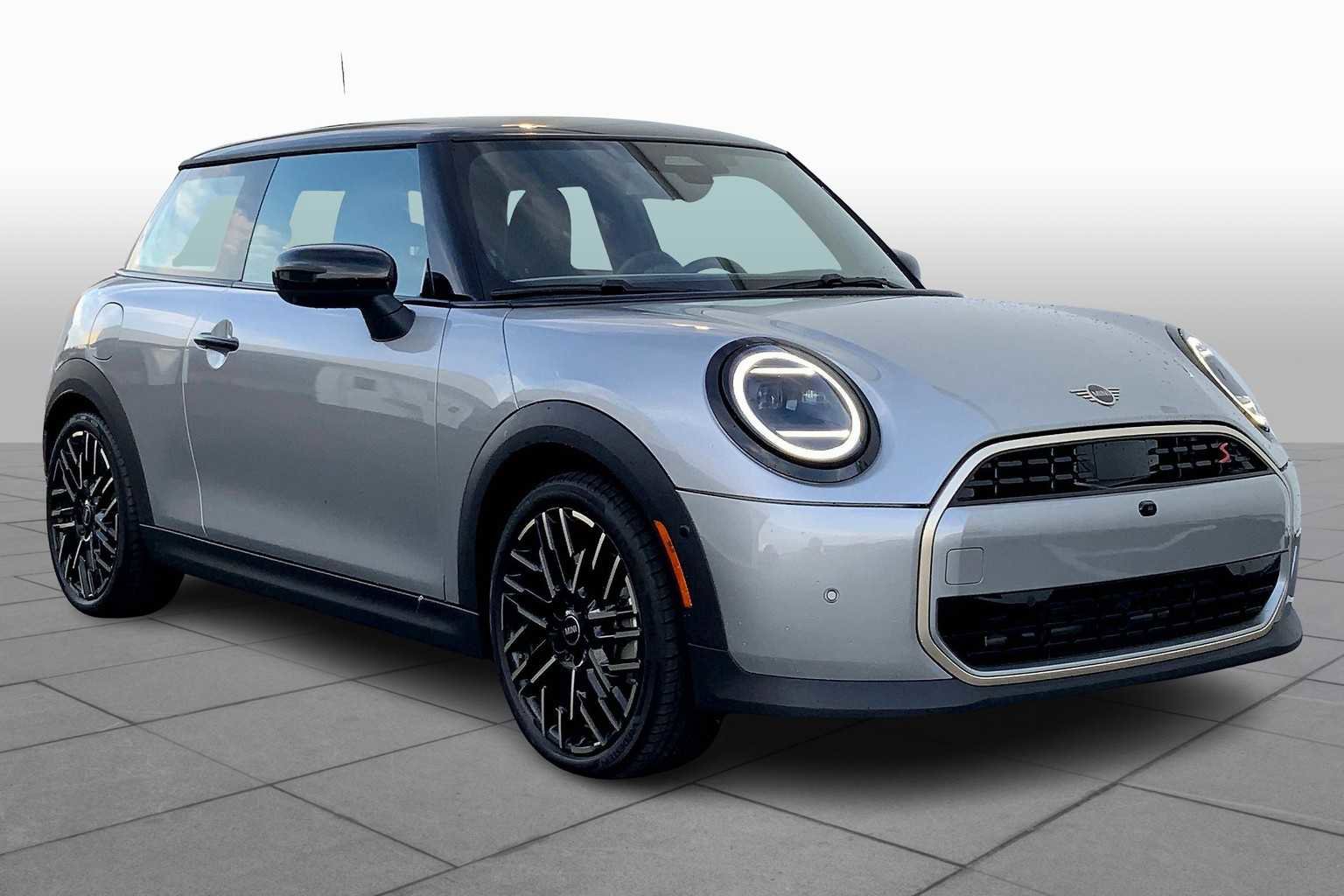 Used 2025 MINI Cooper S image 2
