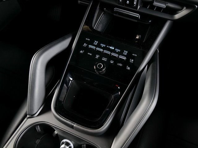 New 2026 Porsche Cayenne GTS image 17