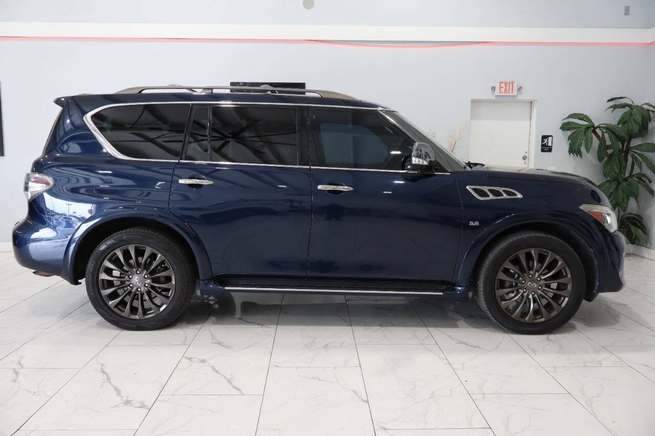 Used 2017 INFINITI QX80 Limited AWD/4WD image 3