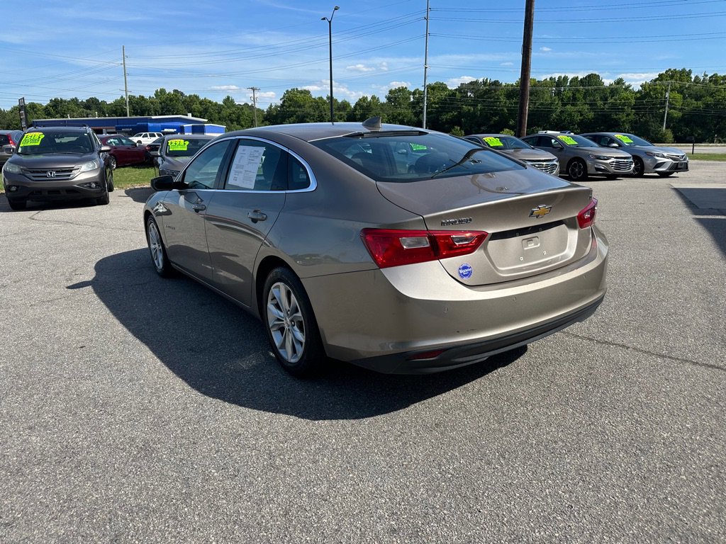 Used 2023 Chevrolet Malibu LT w/ Driver Confidence Package FWD image 3