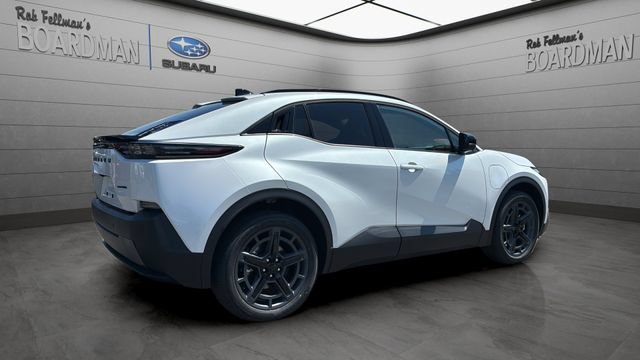 New 2026 Subaru Uncharted AWD image 4