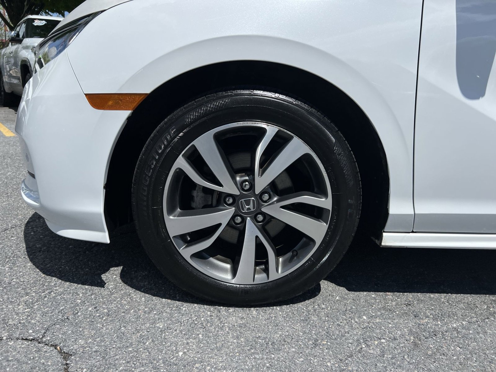 Used 2023 Honda Odyssey Touring image 21