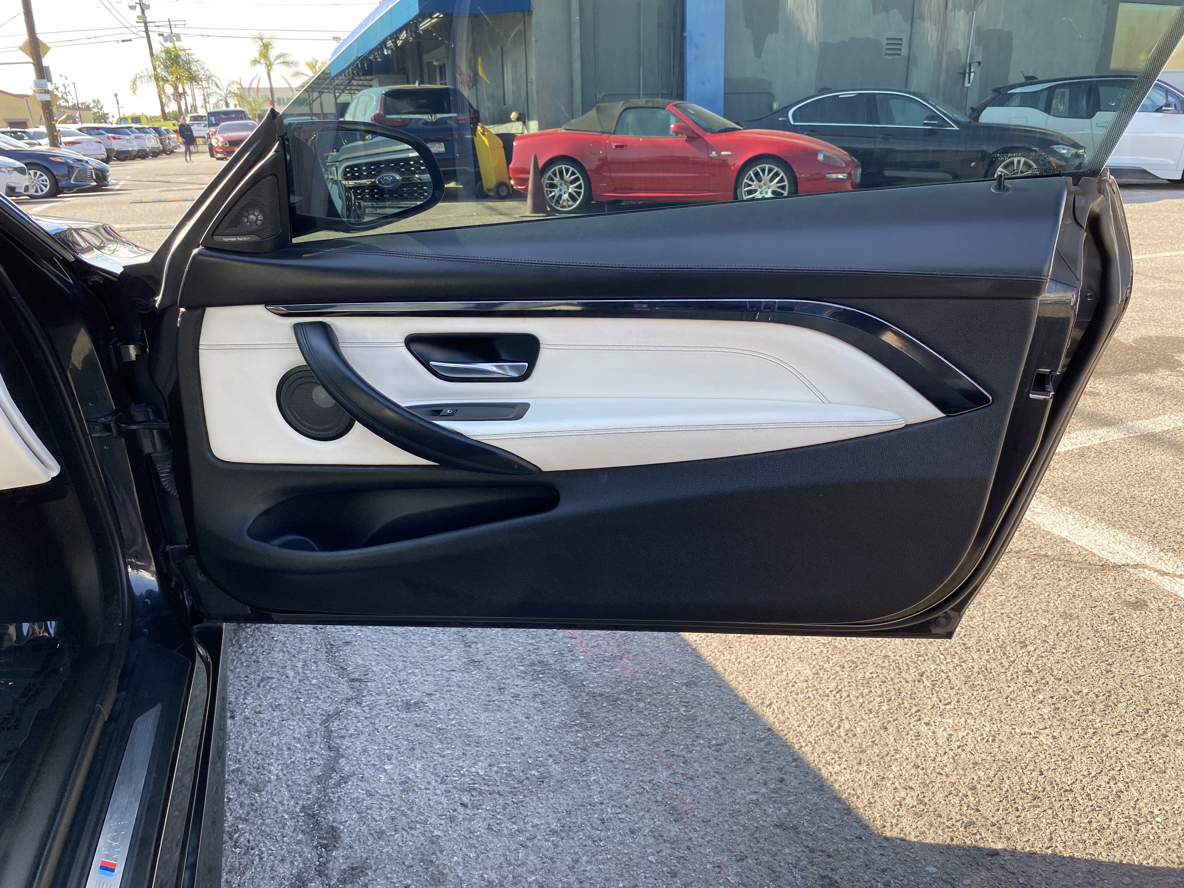 Used 2017 BMW M4 image 19