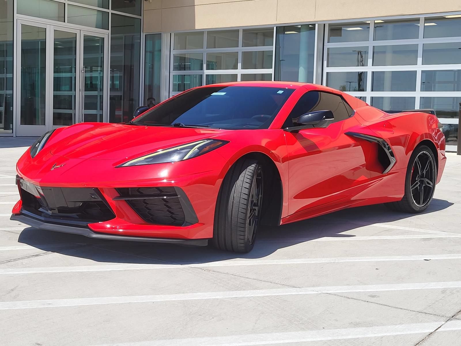 Used 2021 Chevrolet Corvette Stingray Preferred Conv w/ Z51 Performance Package RWD image 2