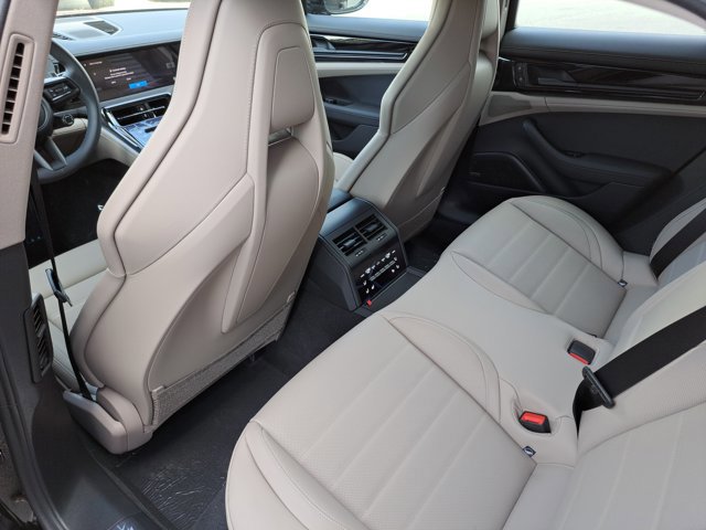 New 2026 Porsche Panamera 4 image 20